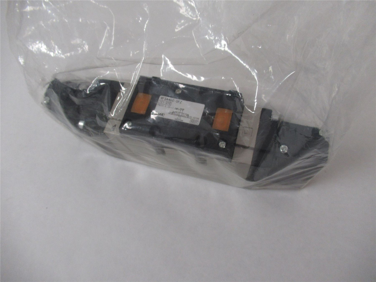 SMC VFS4400-5FZ; Solenoid Valve 5 Port 24 VDC Coil