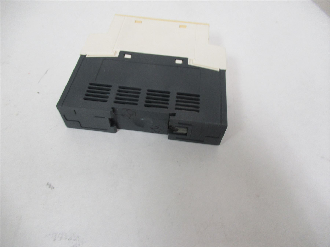 Schneider ATS01N103FT; Soft Starter 3A 110-.480V 1.1kw