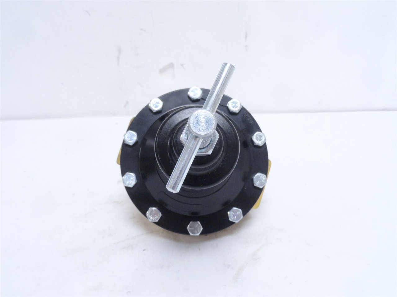 Norgren 11-009-081; Pilot Operated Regulator 1NPT; 400PSIG In