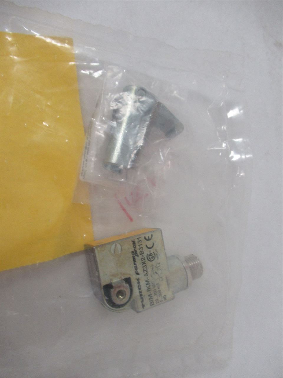 Turck BIM-IKM-AZ3X2-B3131 ; Indusctive Sensor 20-350 Gauss