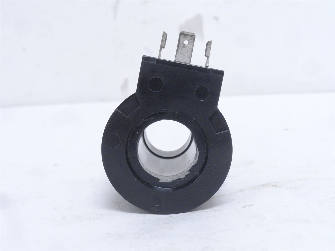 Nachi E115; Solenoid Coil; 110/120VAC; 3-Wire; 20mmID