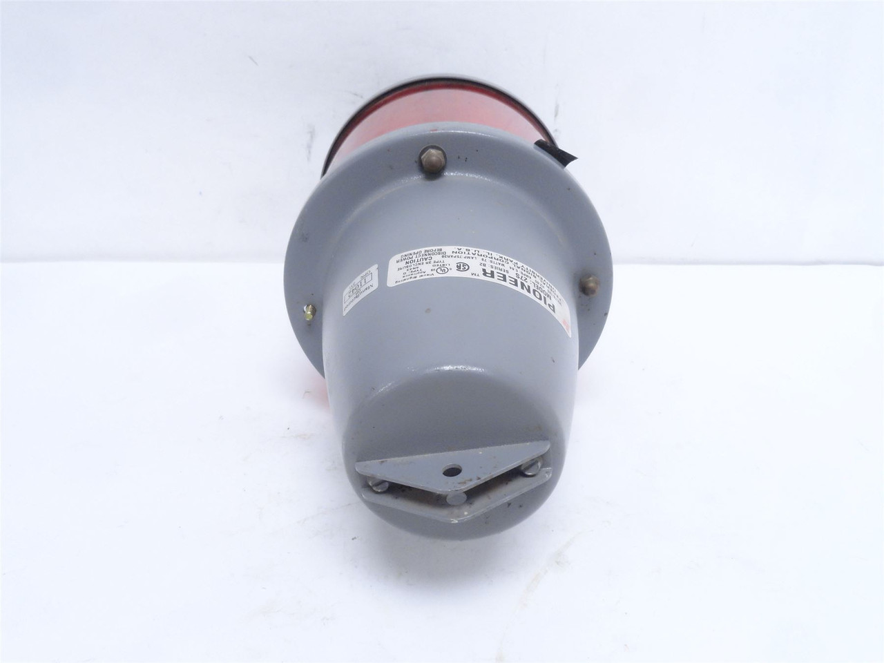 Federal 27S-120RSB; Sealed Beam; Rotating Red Light; 60fpm; 120VAC