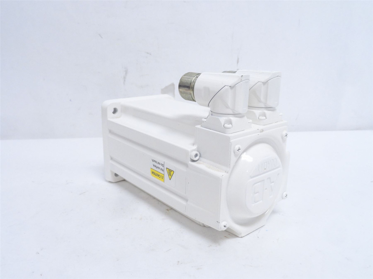 Allen-Bradley MPF-A330P-SJ72BA; Servo-Motor; 2.1HP; 240VAC