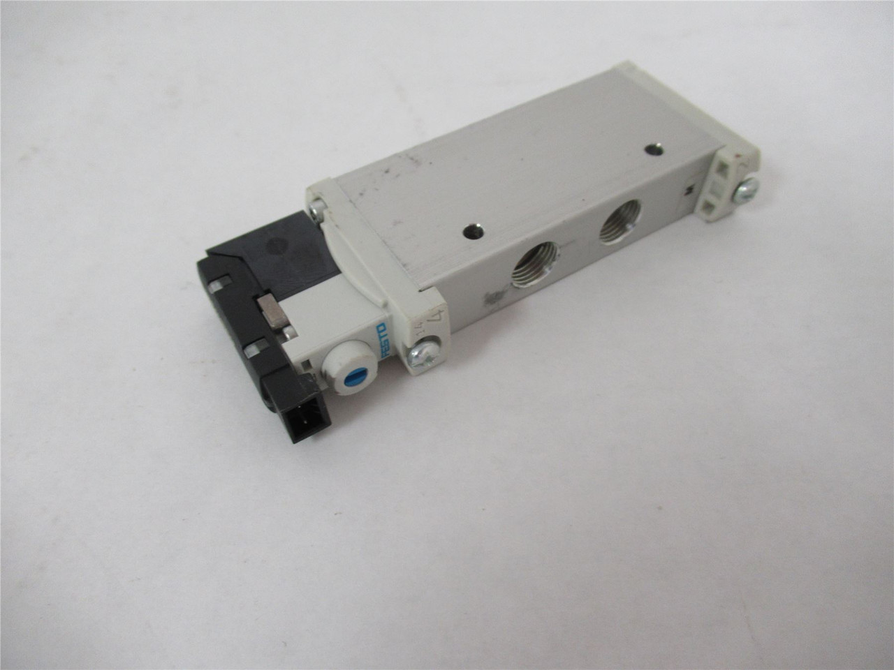Festo VUVG-L14-M52-AT-G18-1P3; Solenoid Valve Coil 24 V DC