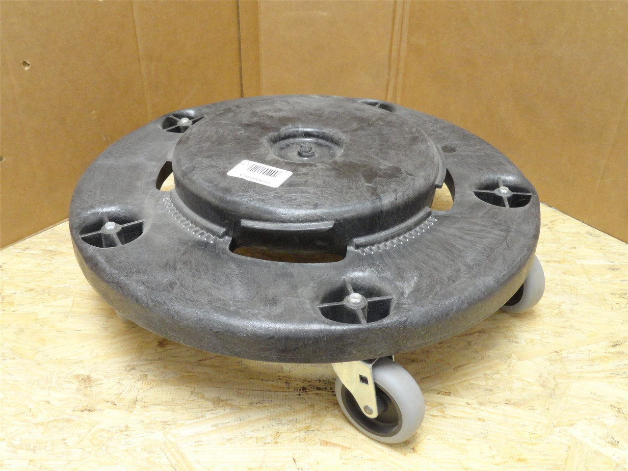 Rubbermaid FG264000BLA; Brute Trash Can Dolly; 6 x 18"; 250LB