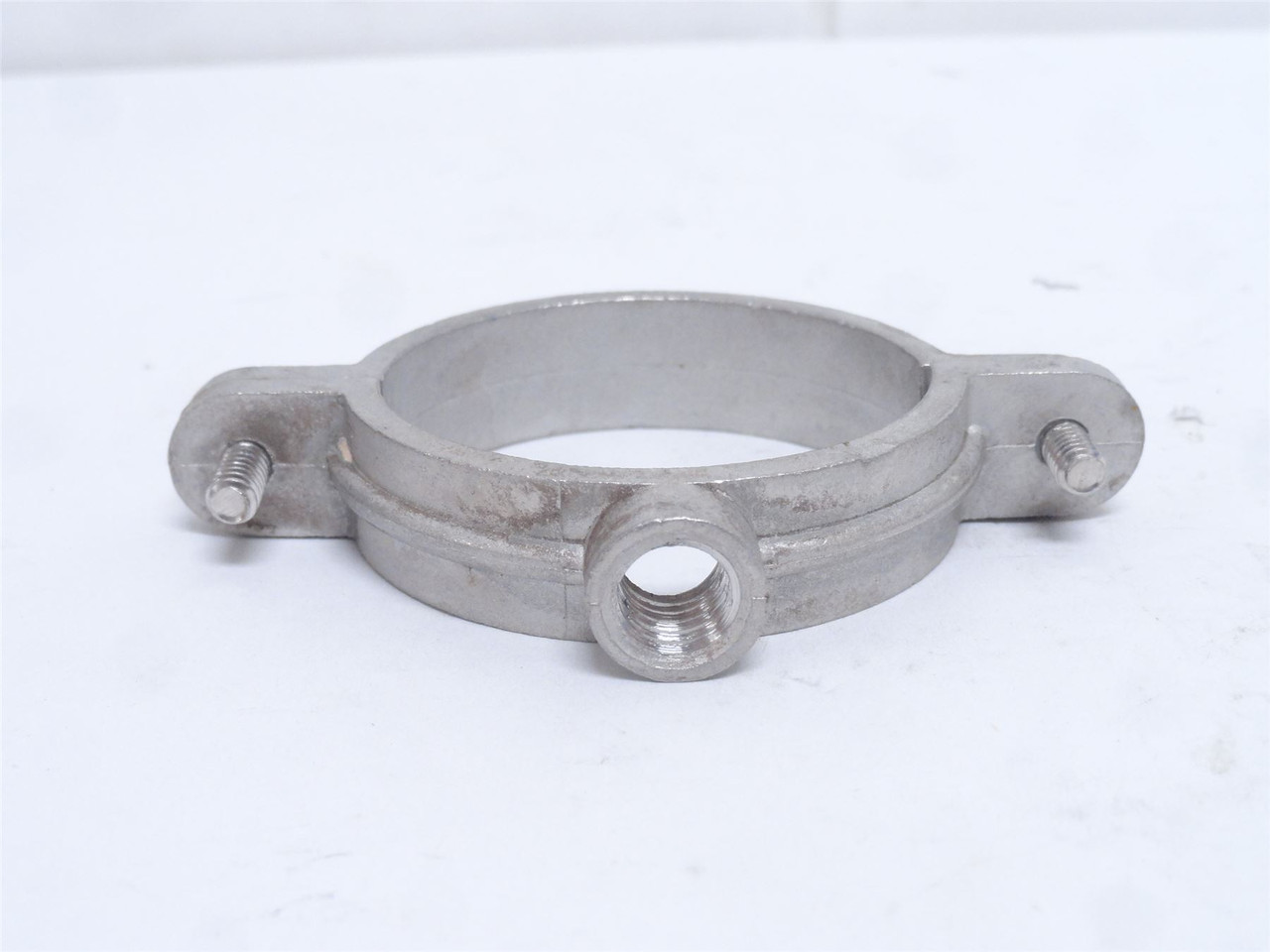 FNW 7001SJ; Split Ring Hanger; SS-304; Size: 1-1/2"; 1/8NPT