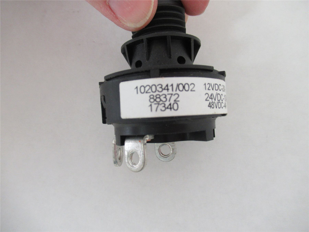 Raymond 1020341/002; Key Switch (no keys)