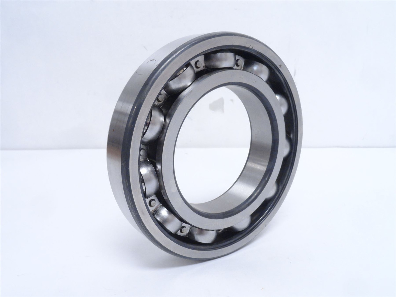 SKF 6218-ZJEM; Ball Bearing 90mmID x 160mmOD x 30mm Wide