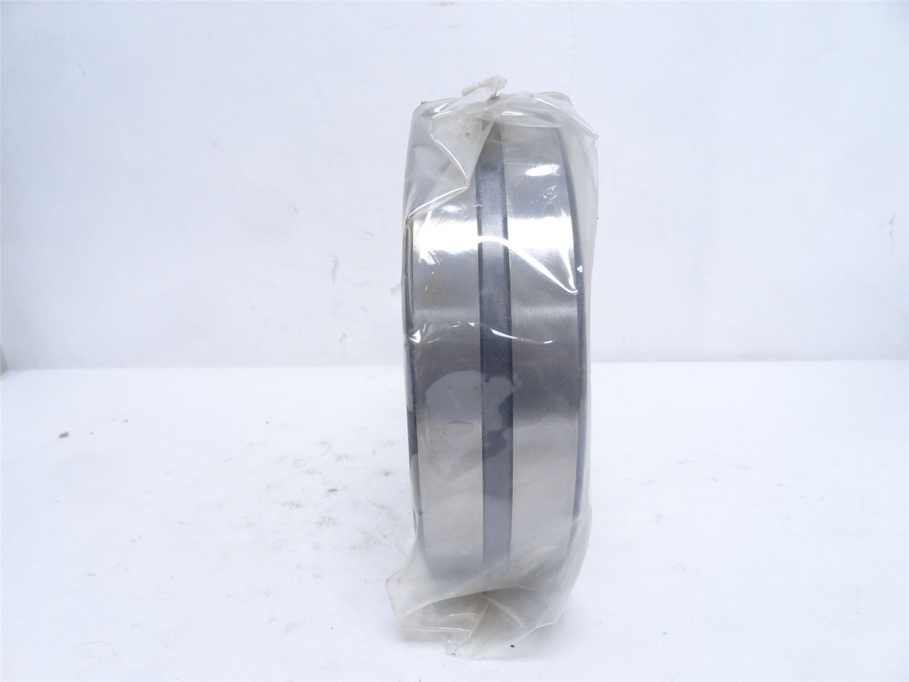 SKF 22226E/C3; Spherical Roller Bearing 130mmID x 230mmOD