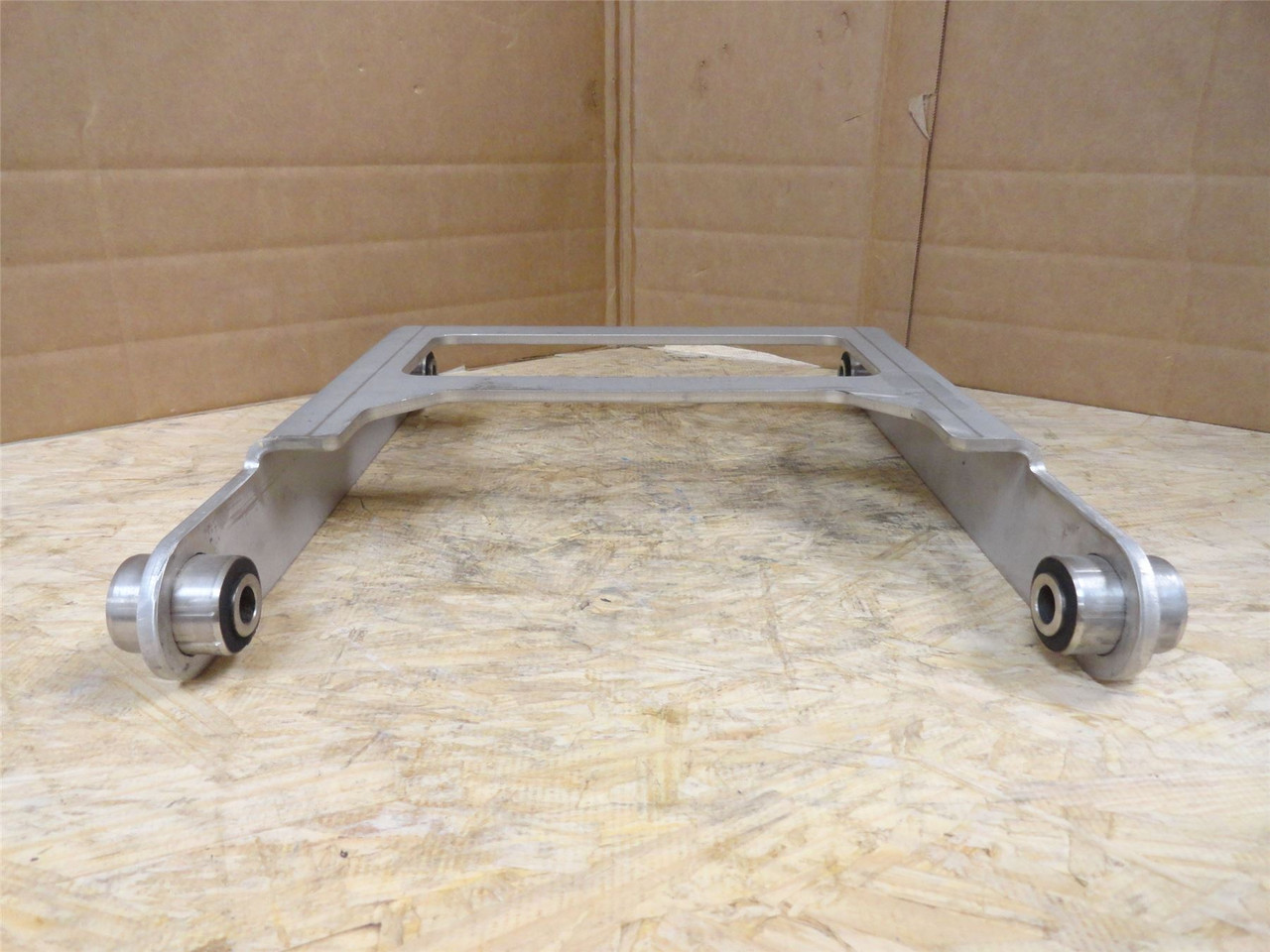 Heat & Control 30584541; Idler Arm Assembly; SS; 1/2" Bush ID