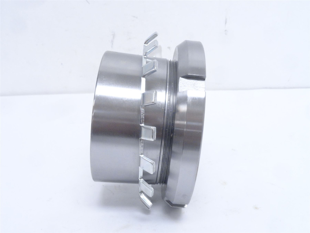 MFG- SNW22X3.15/16; Adapter Sleeve; 3-15/16"ID; Taper: 1:12