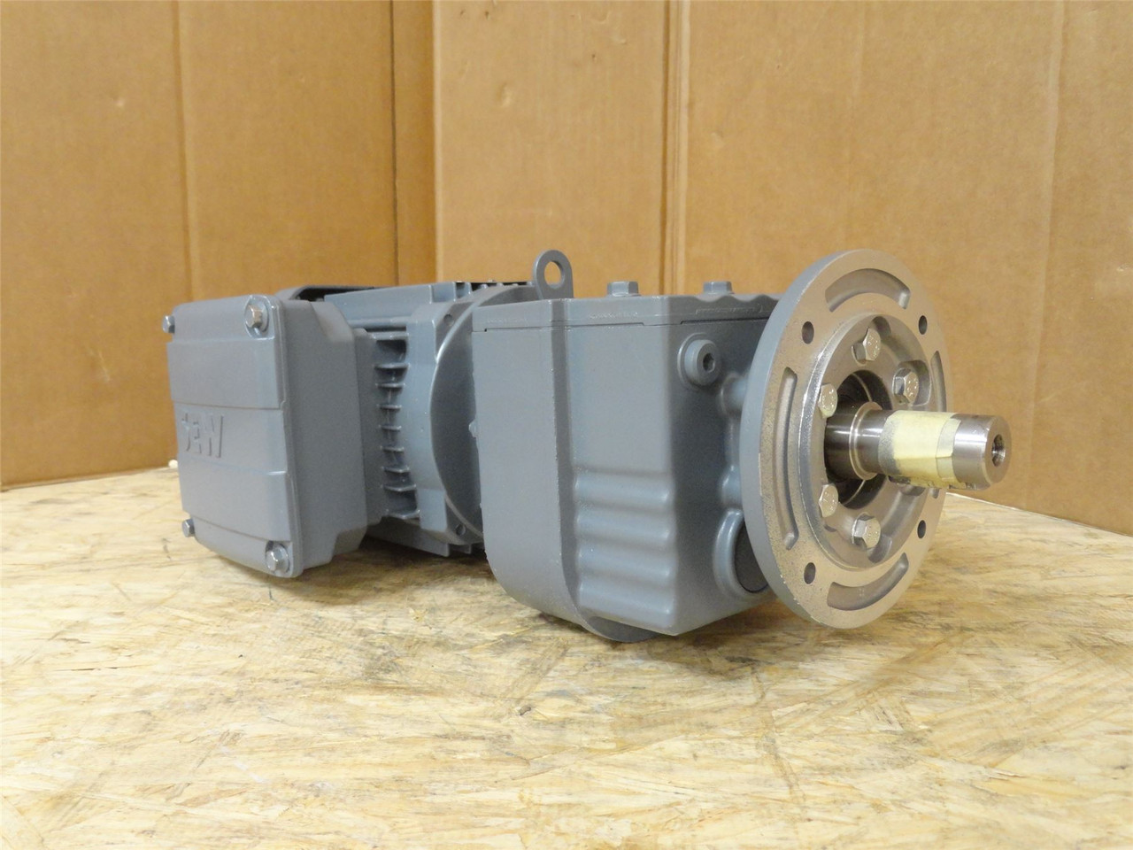 SEW RF17DRN71MS4/DH; AC Gearmotor 32:1 Ratio; 1/3HP; 440/480V