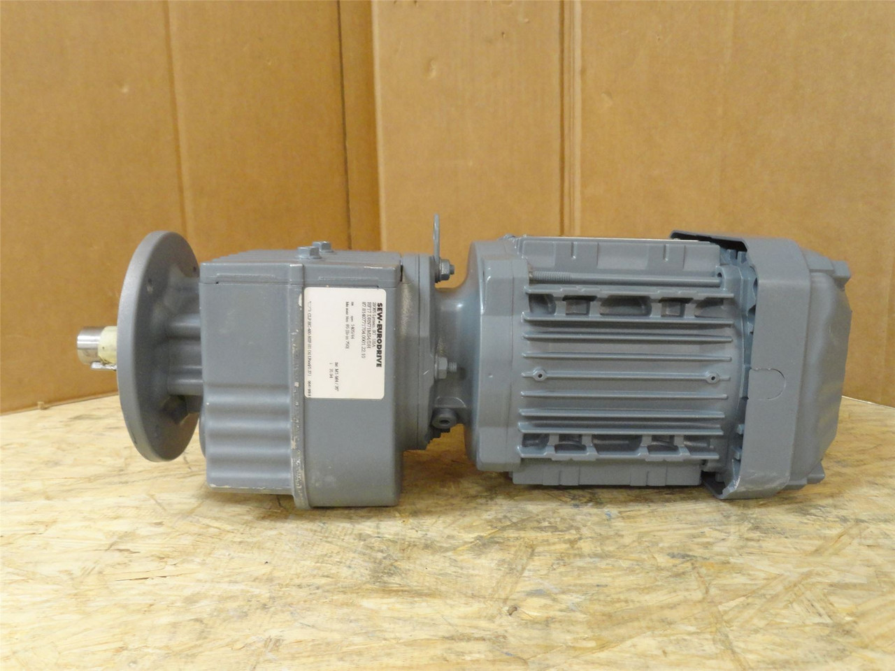 SEW RF17DRN71MS4/DH; AC Gearmotor 32:1 Ratio; 1/3HP; 440/480V