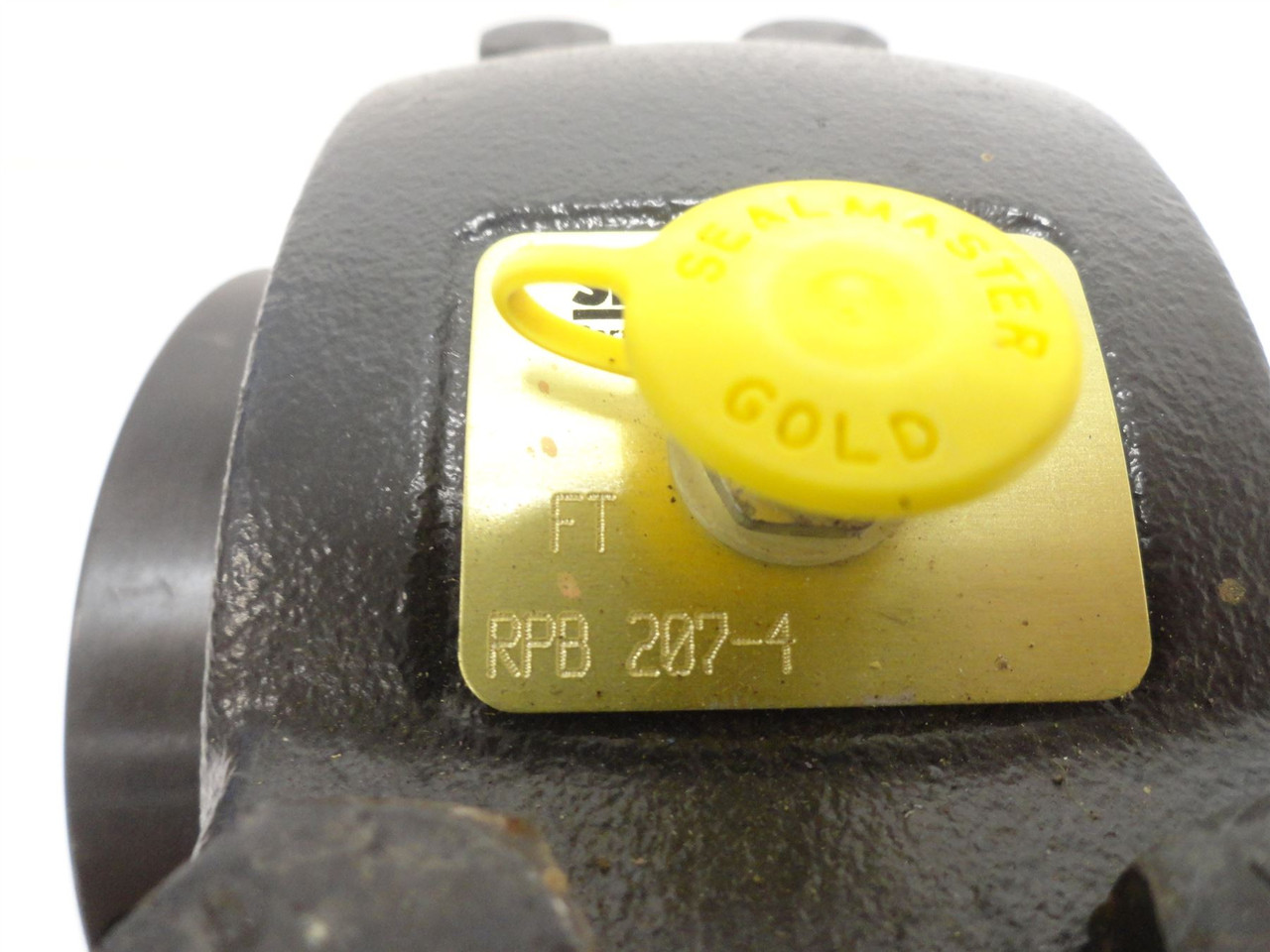 Sealmaster RPB 207-4; Pillow Block Roller Bearing; 2-7/16"ID