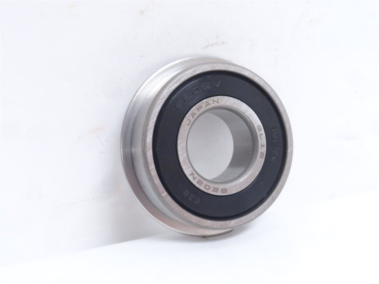 NSK 6202N; Ball Bearing; 15mmID x 35mmOD x 11mm Wide