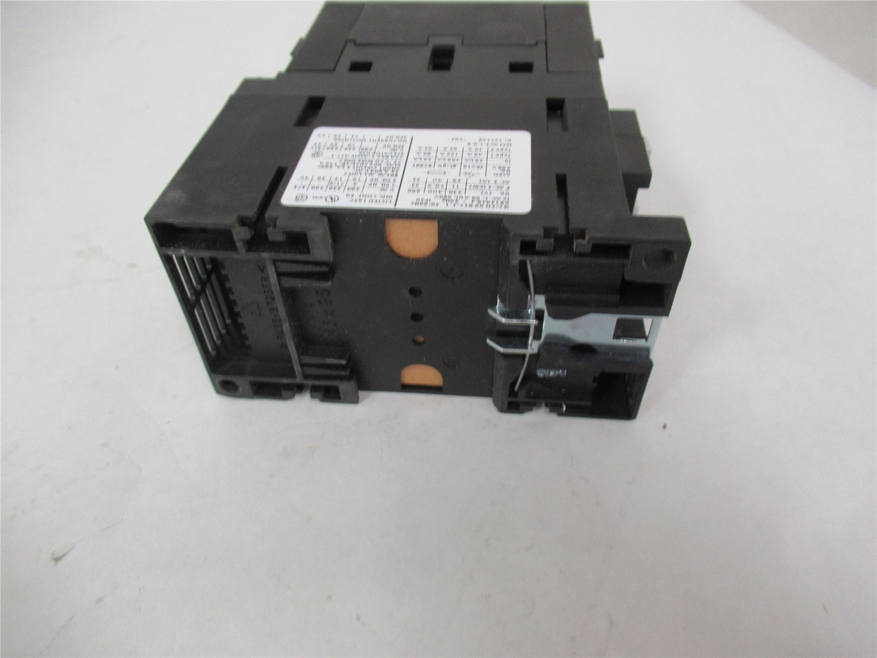 Siemens 3RT10351BB40; Contactor 40A 3P 690V COIL 24 VDC