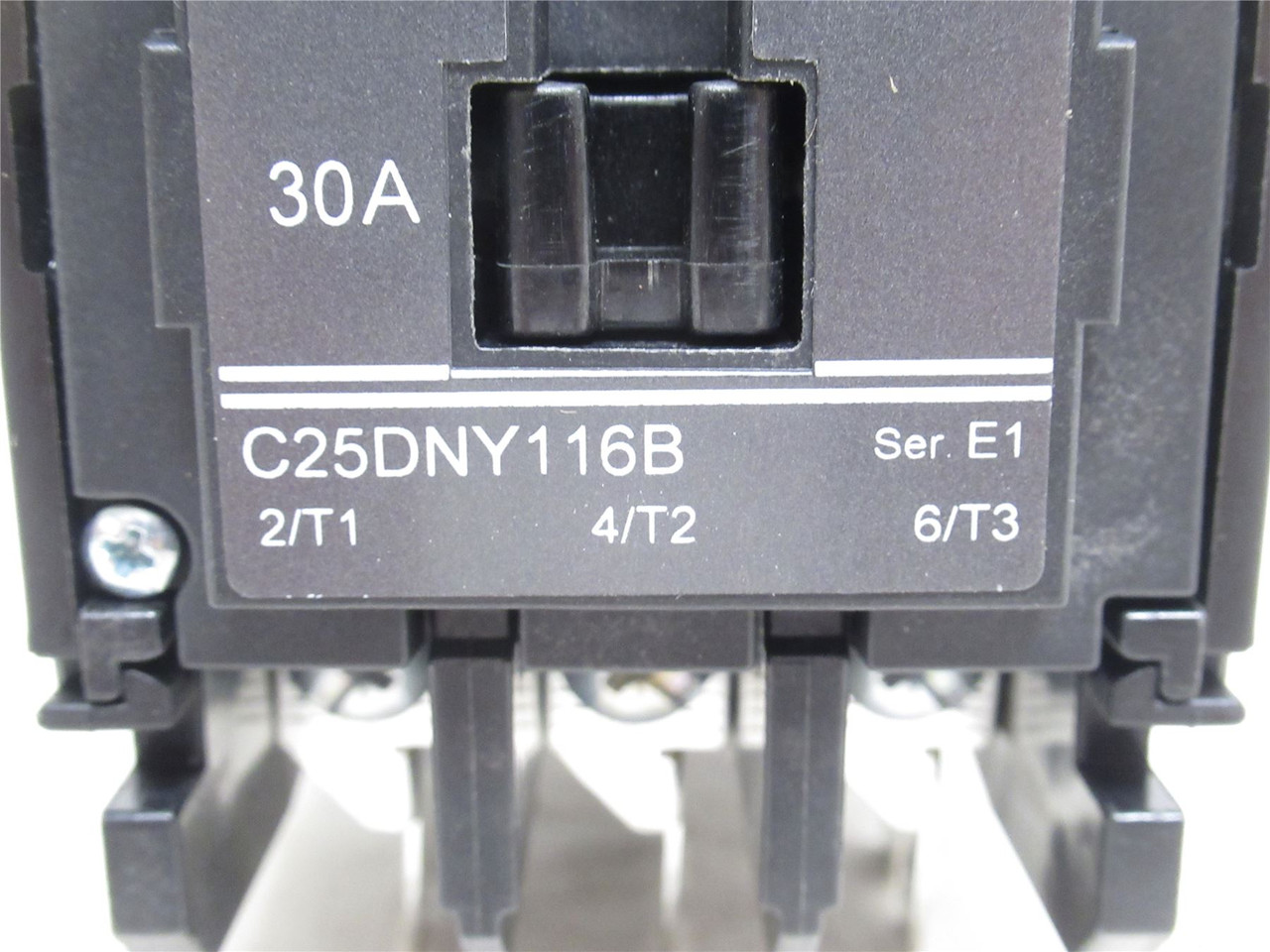 Eaton C25DNY116B; Contactor 30A; 3P; 575VAC; Coil: 208-240VAC