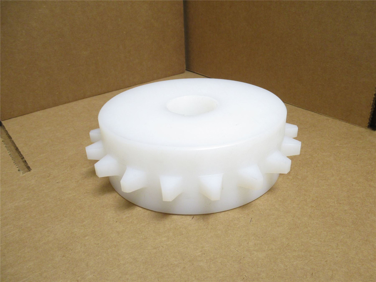 Ross Industries 13031107; Sprocket; 18 Teeth; 1/2"ID; 6"OD