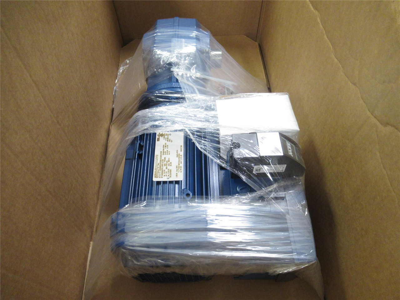 SEW KT47/TDRN90L4/MM15/MO/DH; AC Gearmotor; 26:1 Ratio; 2HP