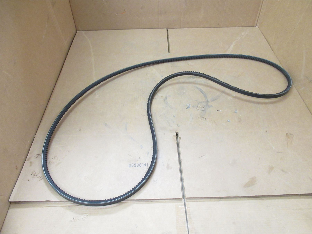 Gates 5VX1180; V-Belt; 118" L x  5/8" Width x 35/64" Height