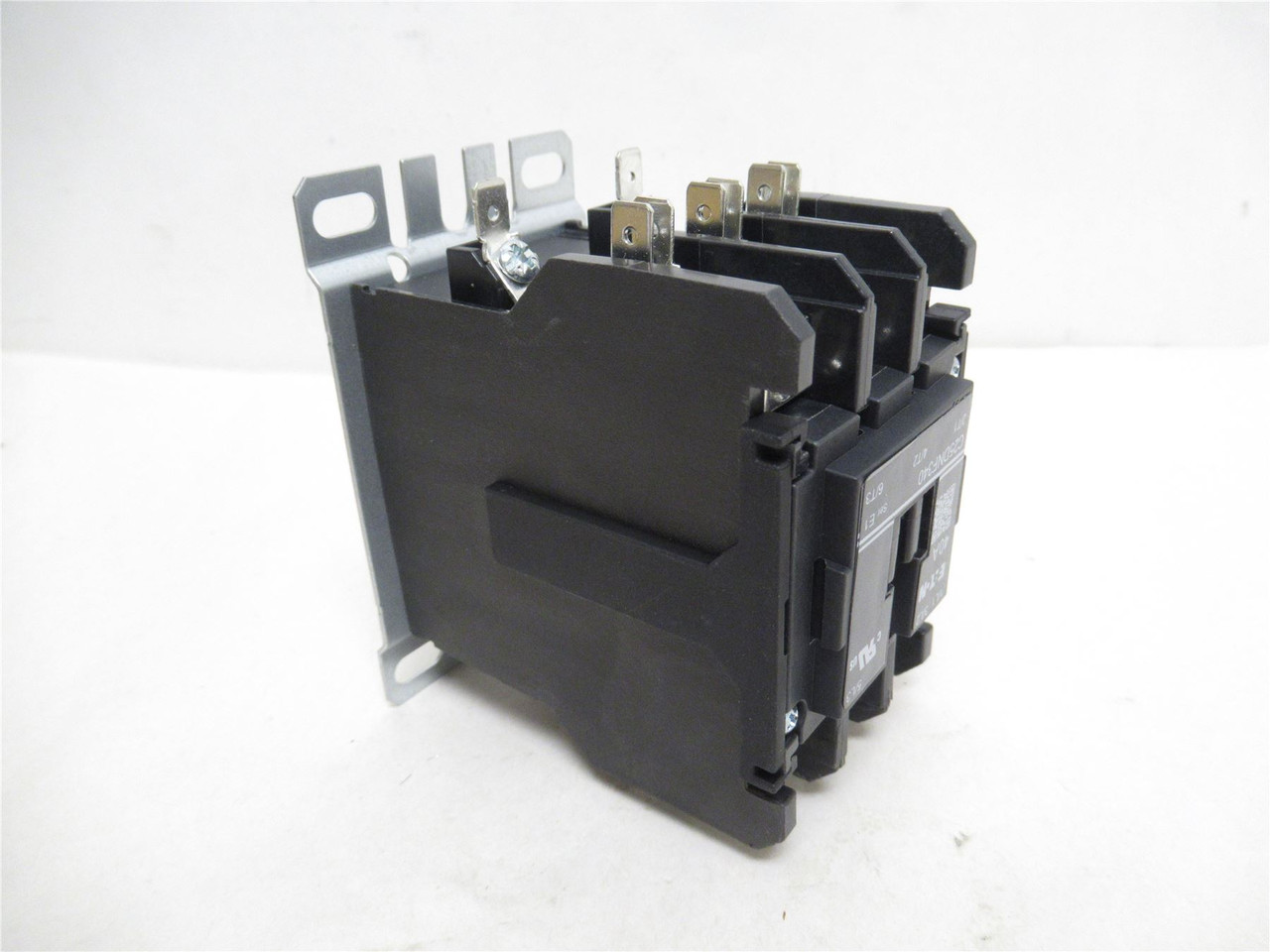 Eaton C25DNY133; Contactor; 40A; 3P; 575VAC; Coil: 24VAC