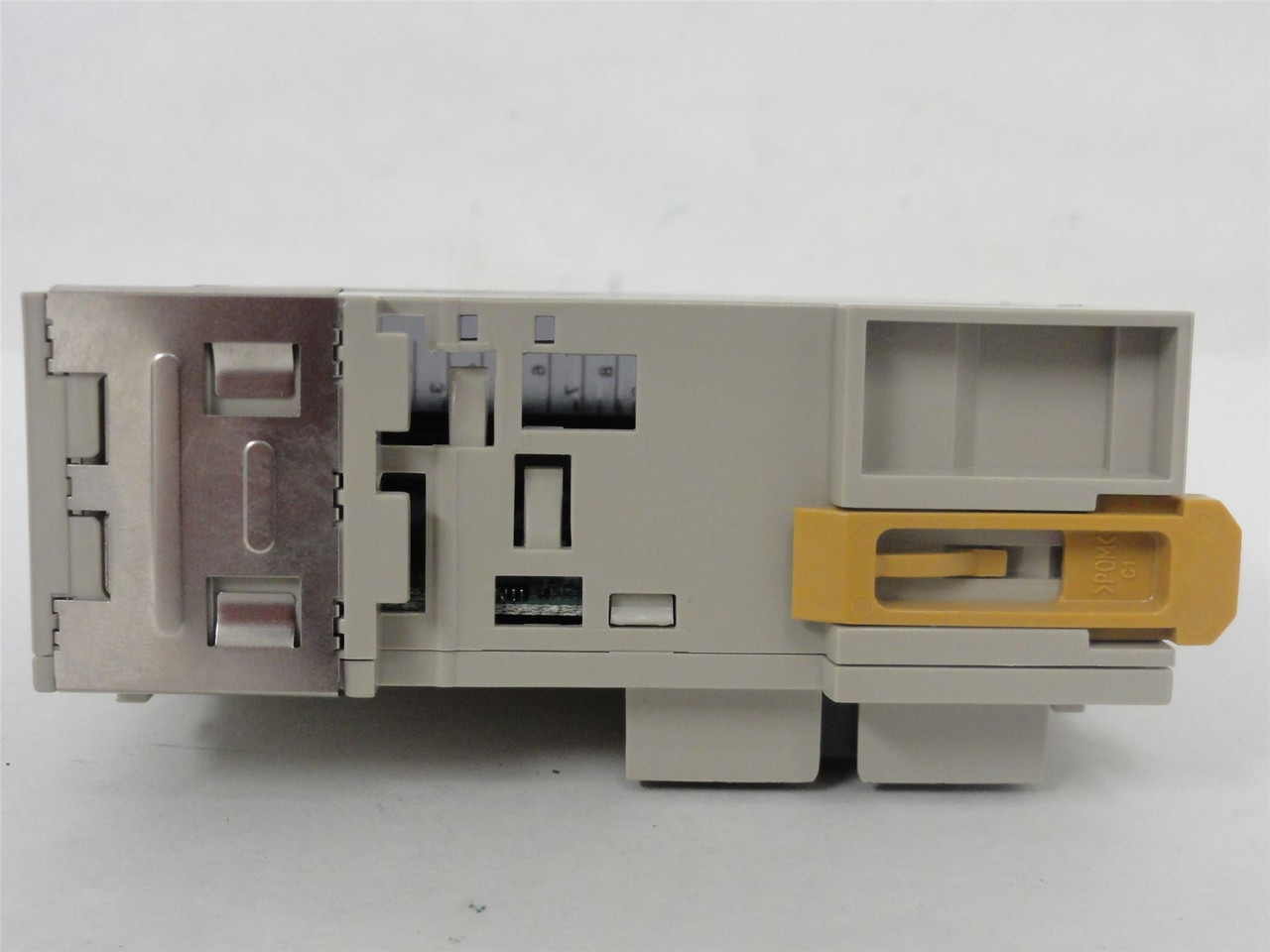 Omron CJ1W-OD212; Digital Output Unit; 24VDC; 0.5A