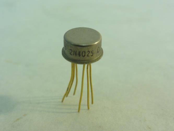 Central Semiconductor 2N4025; Transistor