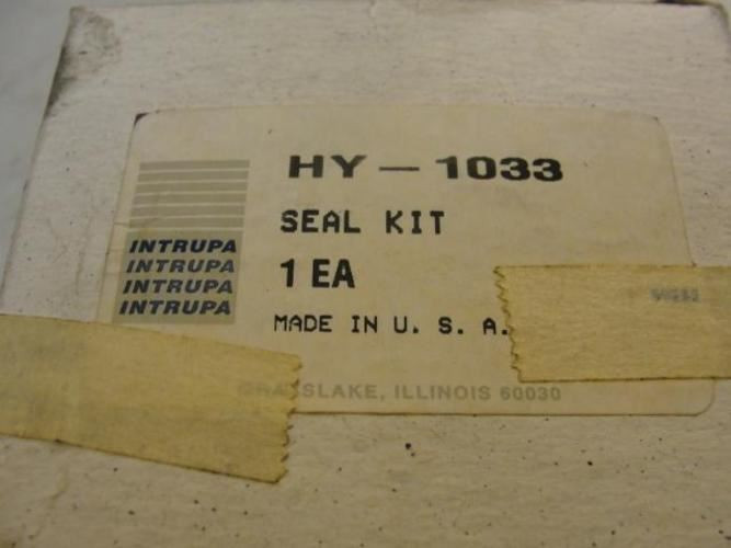 Hyster HY-1033; Seal Kit; 2-1/2" OD