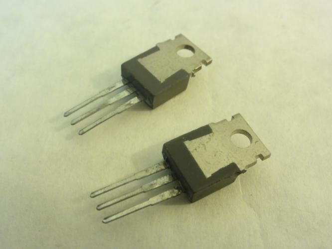 STMicroelectronics TIP120; Lot-2 Transistors