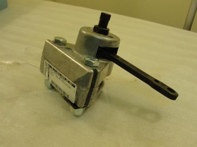 Caterpillar 835701; Caliper