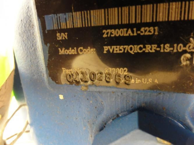 Eaton 2102869; Hydraulic Pump; Shaft: 1-1/4" OD