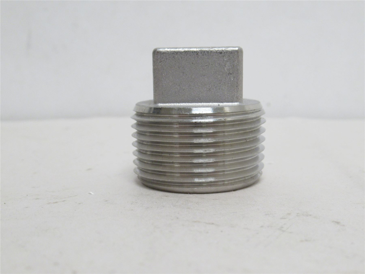 Industry-Std 1LTX4; Square Head Plug; SS-304; 1NPT