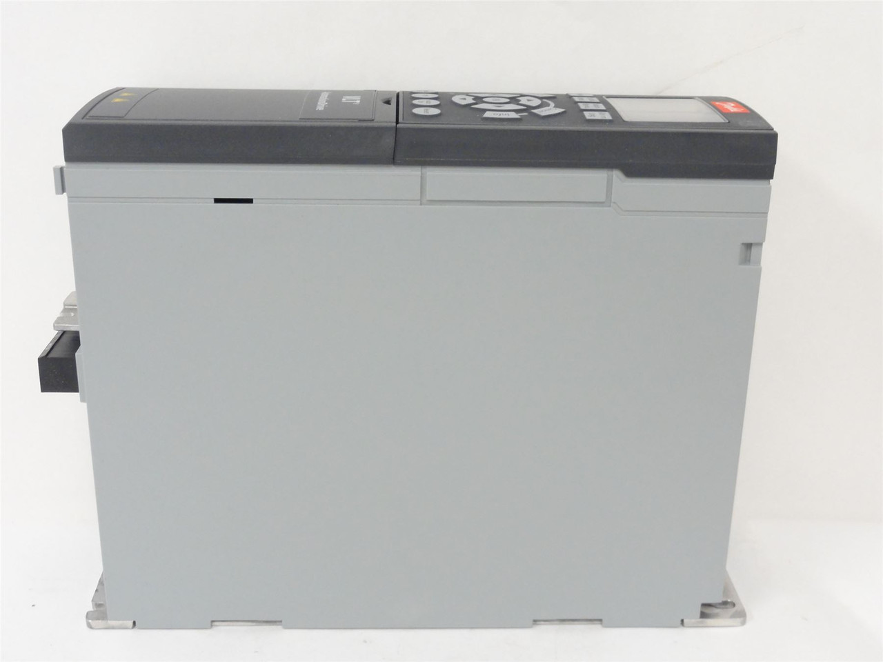 Danfoss 131B0037; AC Drive; 2HP; 1.5kW; 380-500VAC; 3Ph