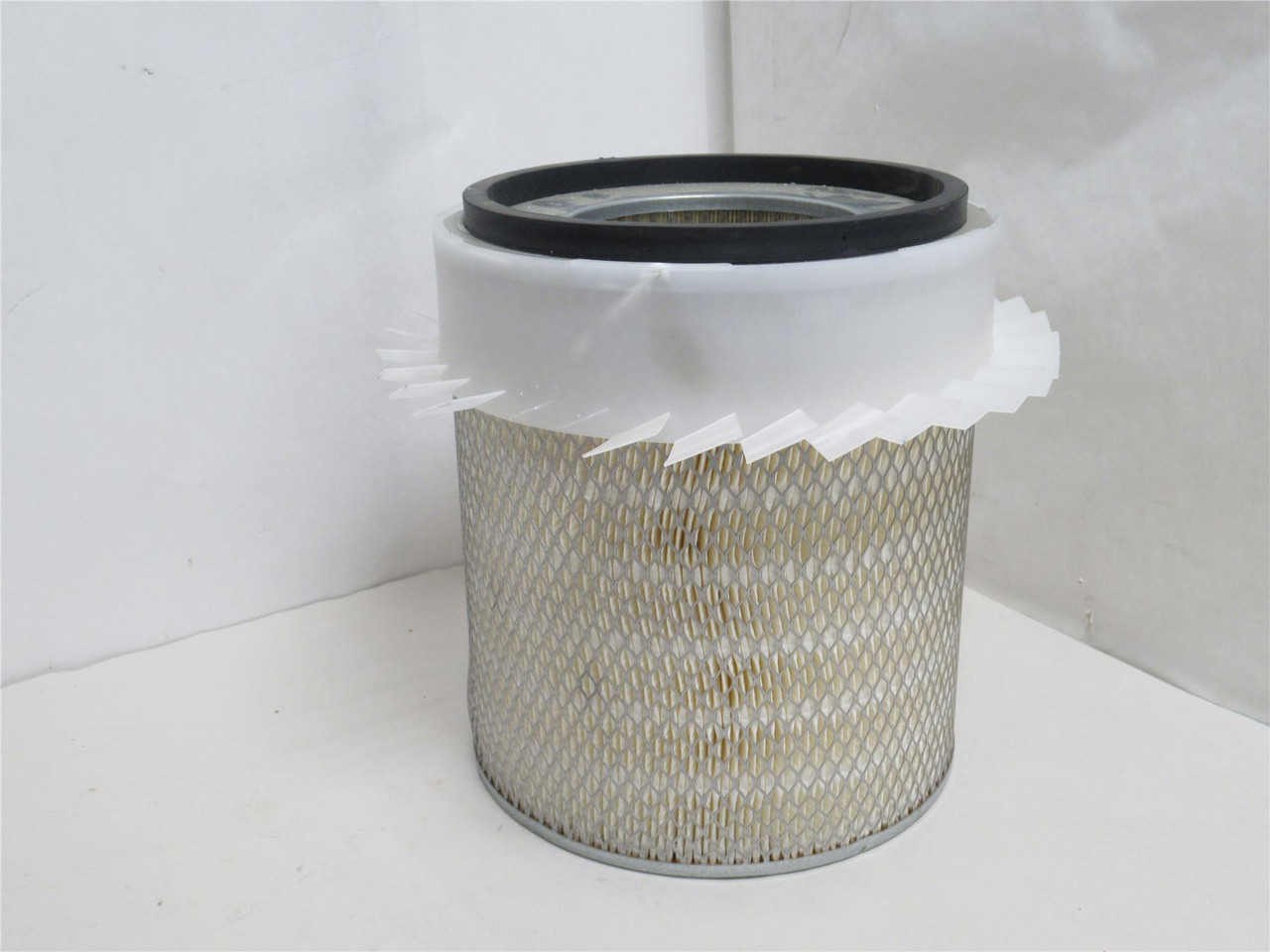 US Petroleum 77030; Air Filter 4-3/4"ID; MISSING 2 FINS