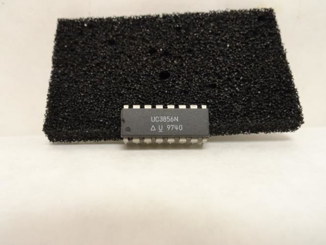 Unitrode UN3856N; Lot-2 Current Mode Switching Controllers