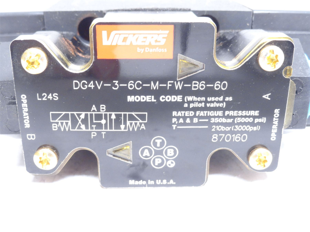 Vickers DG4V-3-6C-M-FW-B6-60; Direction Control Valve 5000PSI