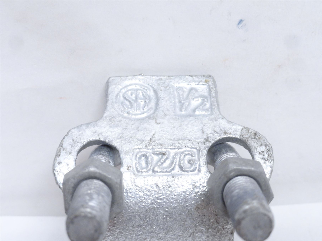 OZ/Gedney UBC50G; Right Angle Conduit Clamp; Size: 1/2"