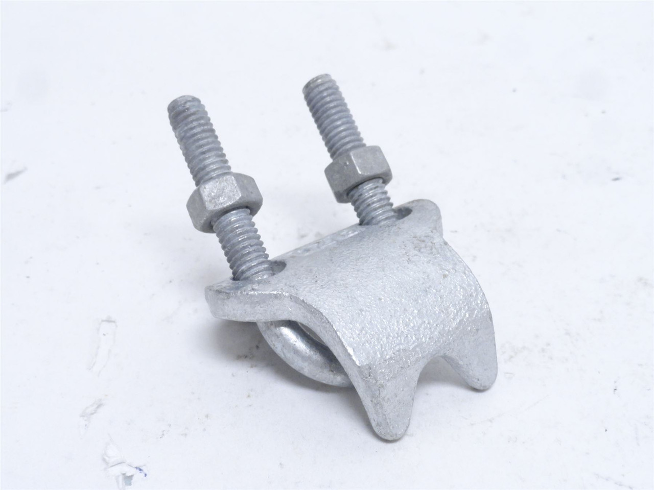 OZ/Gedney UBC50G; Right Angle Conduit Clamp; Size: 1/2"