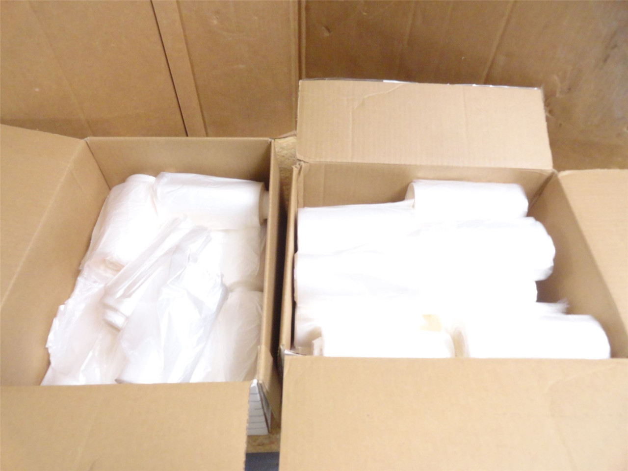 Rollpak RH-833N; Lot-32 Rolls Natural HDPE Can Liner; 24"x33"