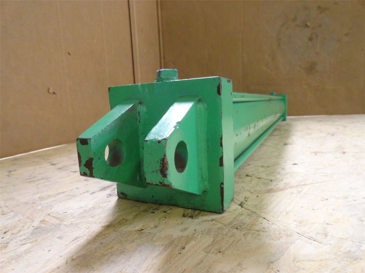 Parker 1H2A0000256524; Air Cylinder; 3-1/4"ID x 24-5/8" STK