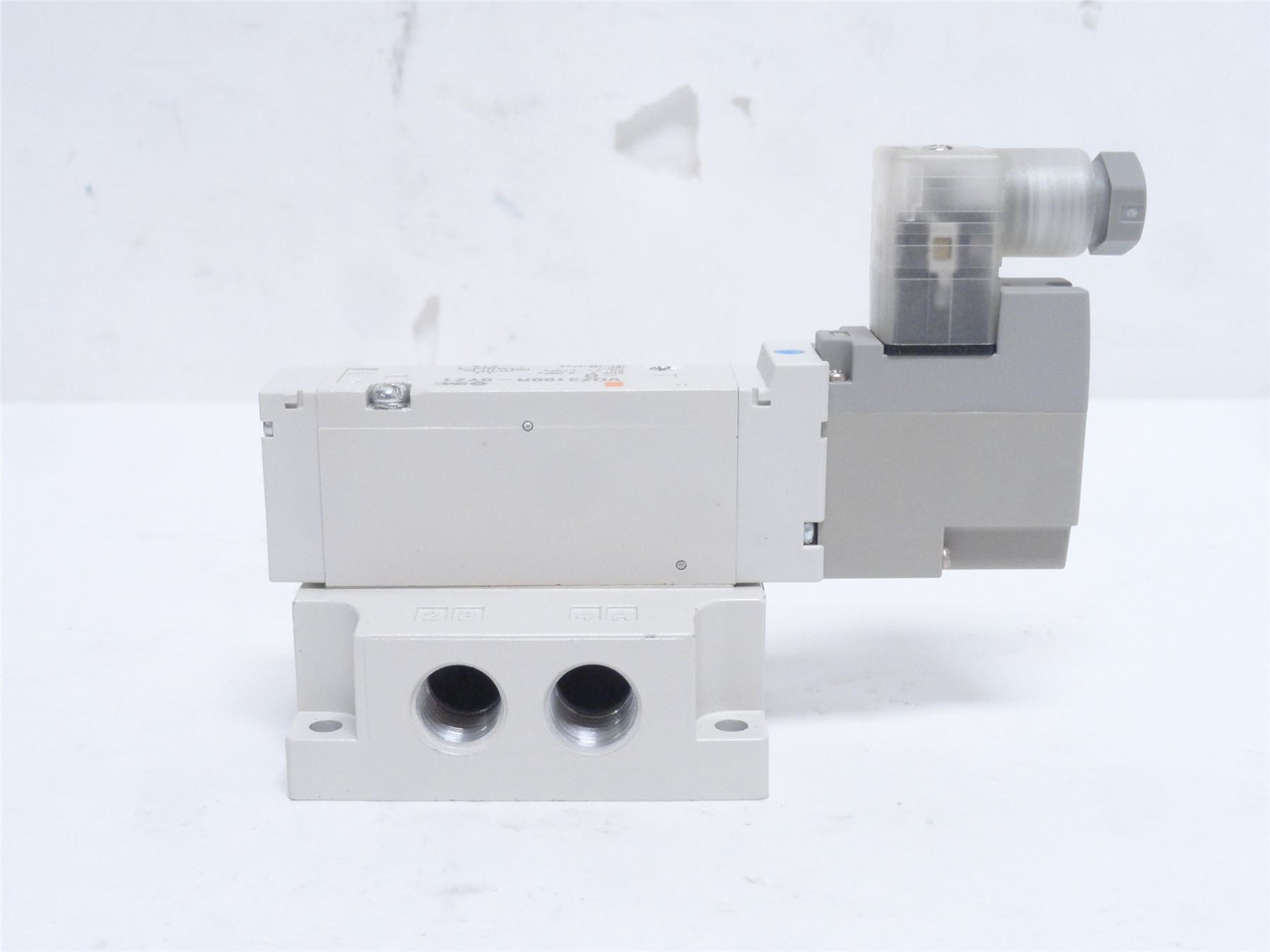 SMC VQZ3150R-5YZ1-02T- Q; Solenoid Air Valve; 0.7MPa; 24VDC
