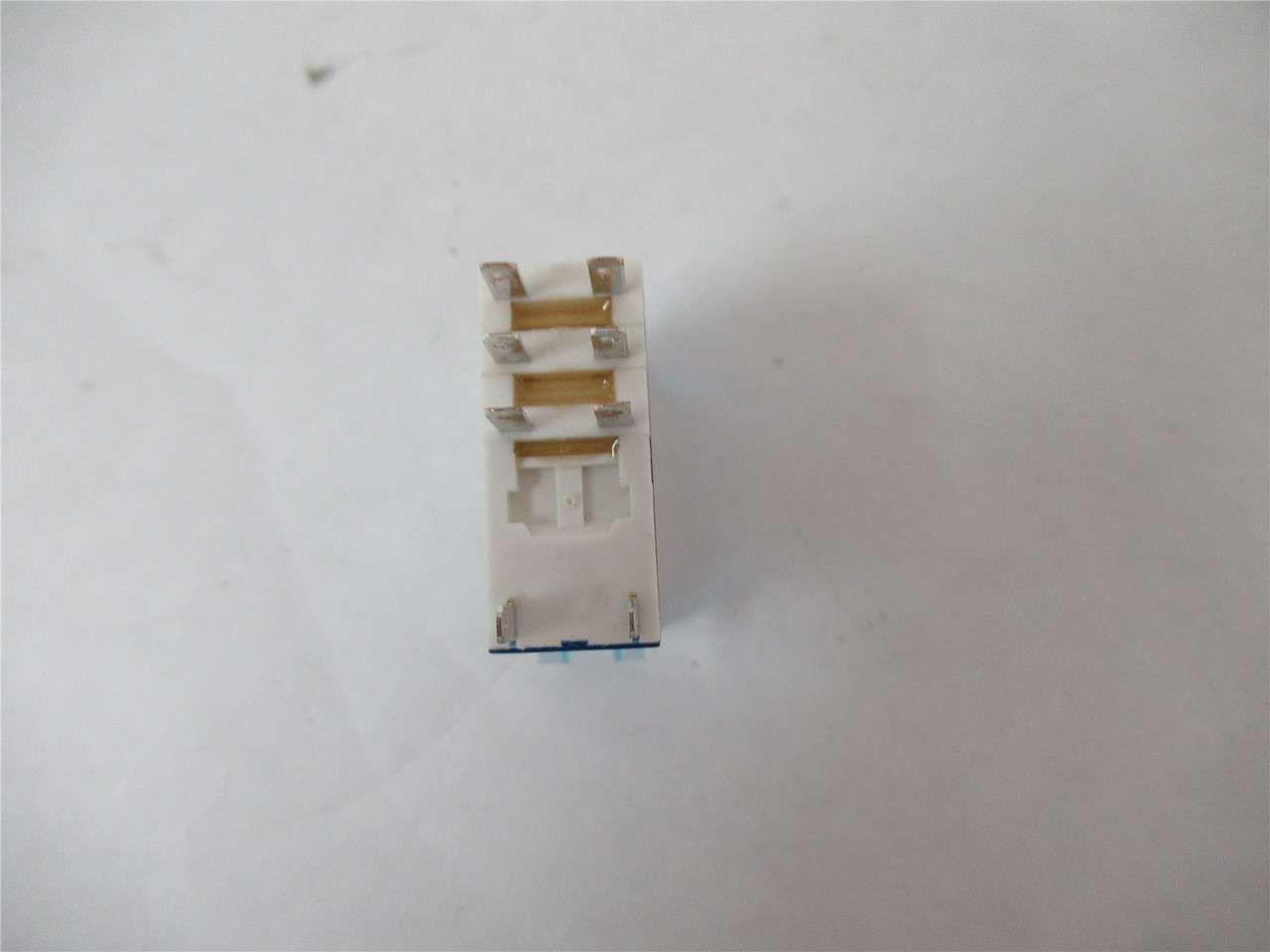 Allen-Bradley 700-HK32Z24; Relay 8A Coil: 24VDC