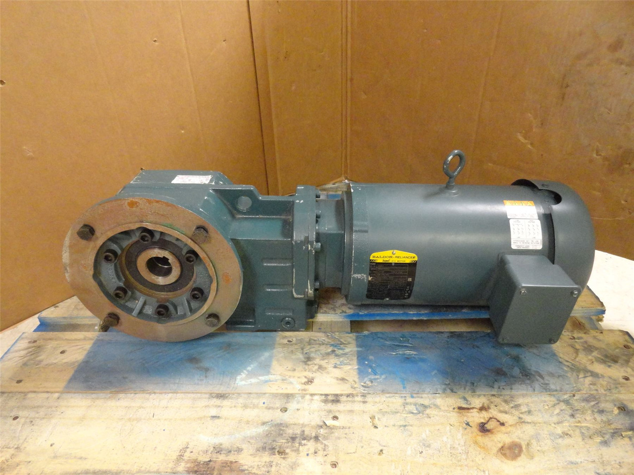 Dodge BF683GH112L4; Flanged AC Gearmotor; 18.93:1 Ratio; 5HP