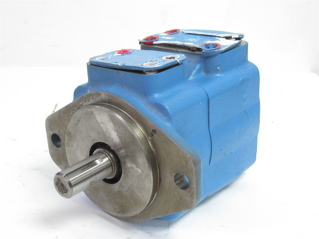 Eaton 02-137109-3 ; Hydraulic Pump;172Bar; 121.23383808 L/min