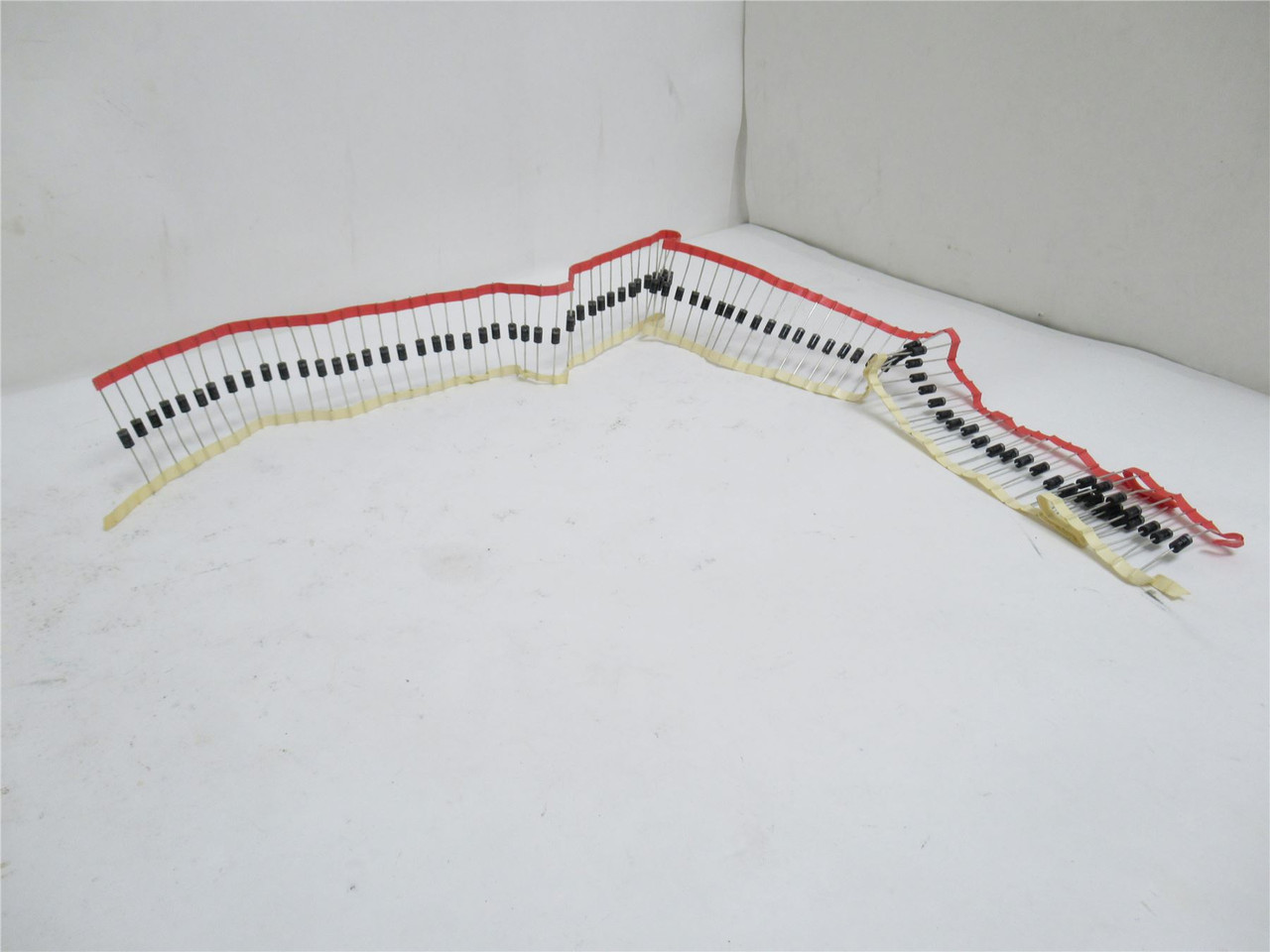 Littlefuse 1.5KE9.1; Lot-90 ESD Suppressors; 1500W; 7.78V