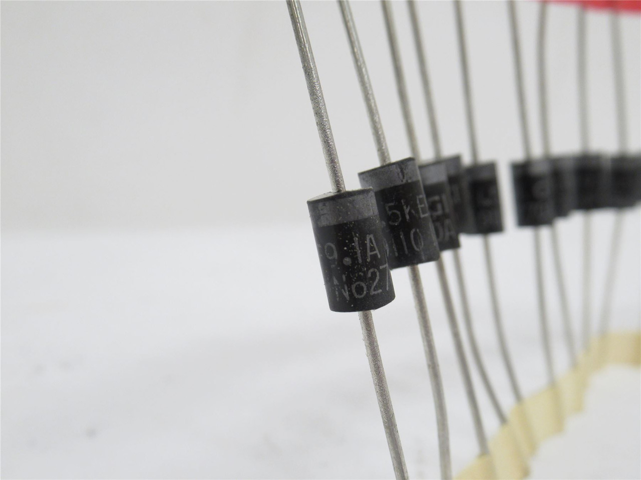 Littlefuse 1.5KE9.1; Lot-90 ESD Suppressors; 1500W; 7.78V