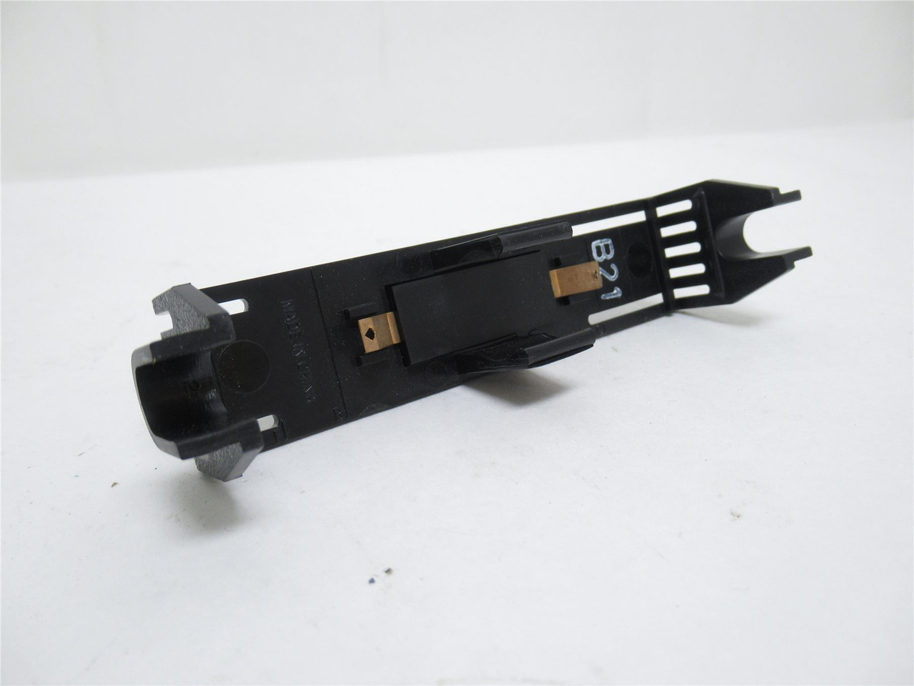 Bussmann SAM1-1L; Box-3; Indicating Fuse Covers; 3-Pole