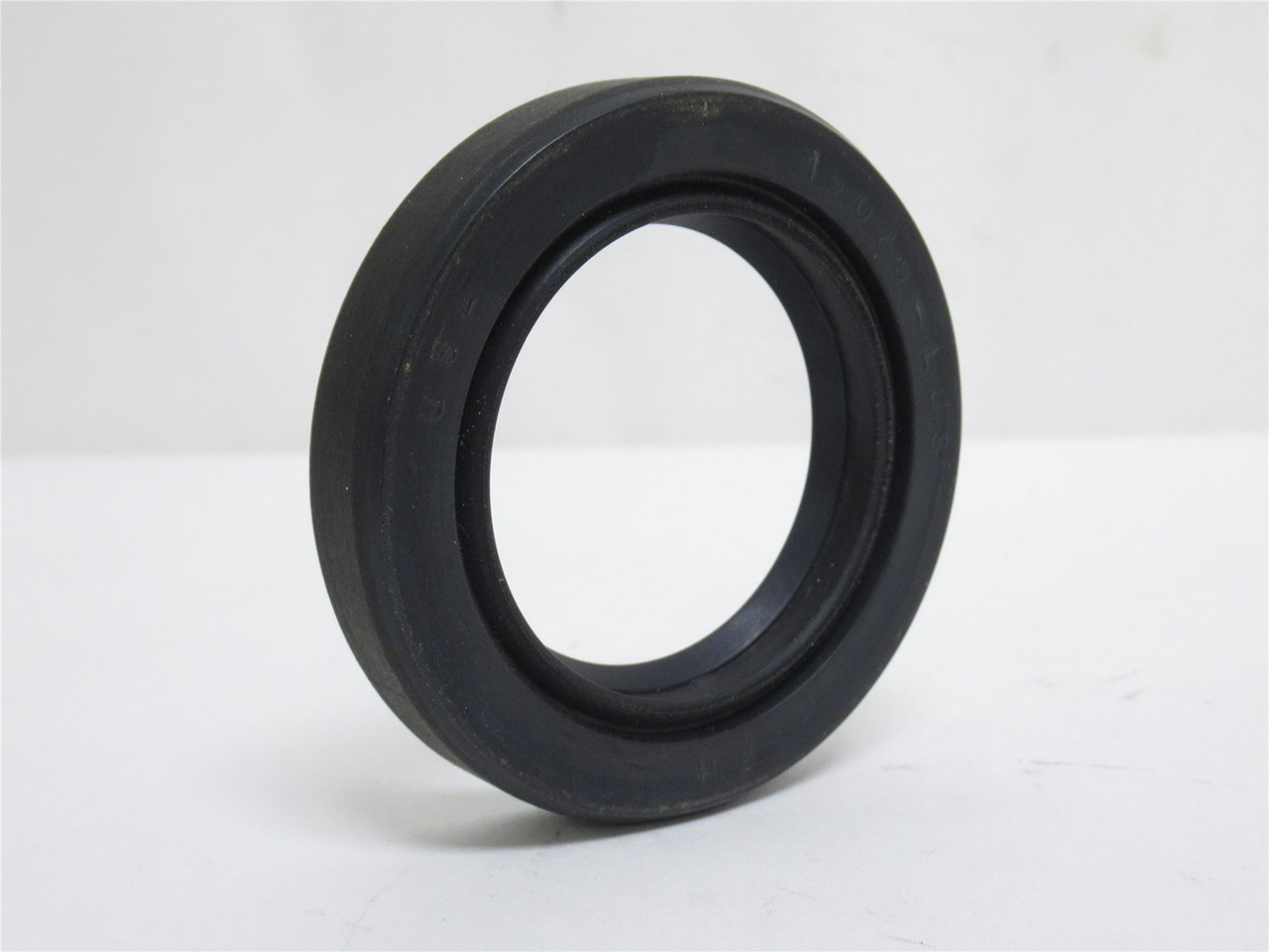 MFG- 15025-LDS; Oil Seal 1-7/8"ID 1-29/32"OD x 1/2" Wide