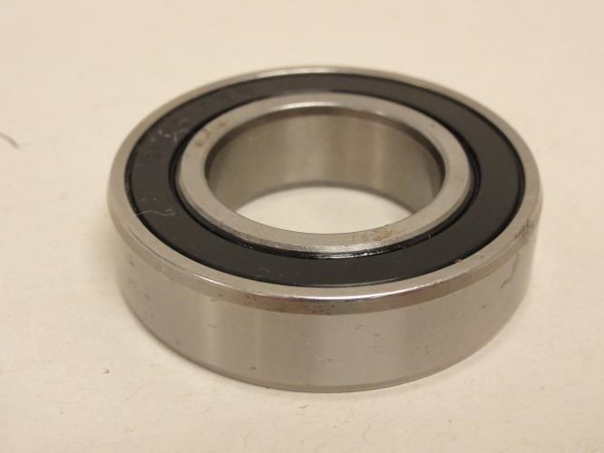 SNR 6005.EEC3; Ball Bearing 25mm ID x 47mm OD x 12mm Wide