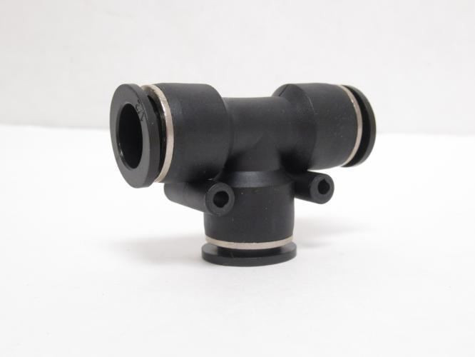 Industry-Std 1PEU8; Air Union Tee; 1/2" PTC